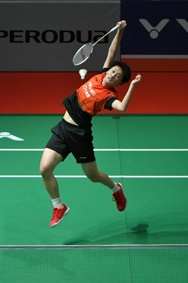 双方球员在 双方球员在