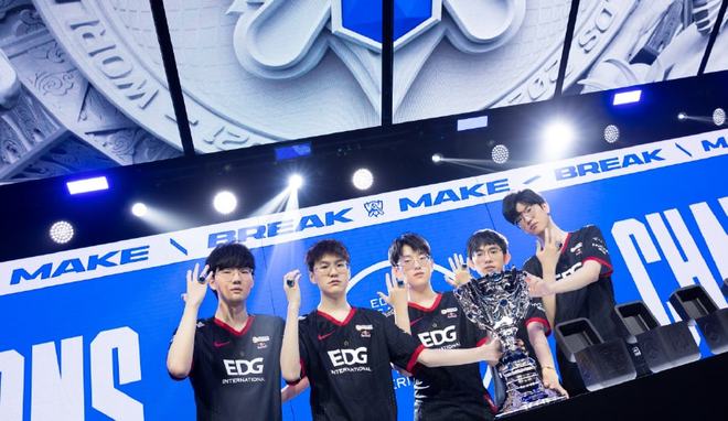 东尼带到曼 东尼带到曼