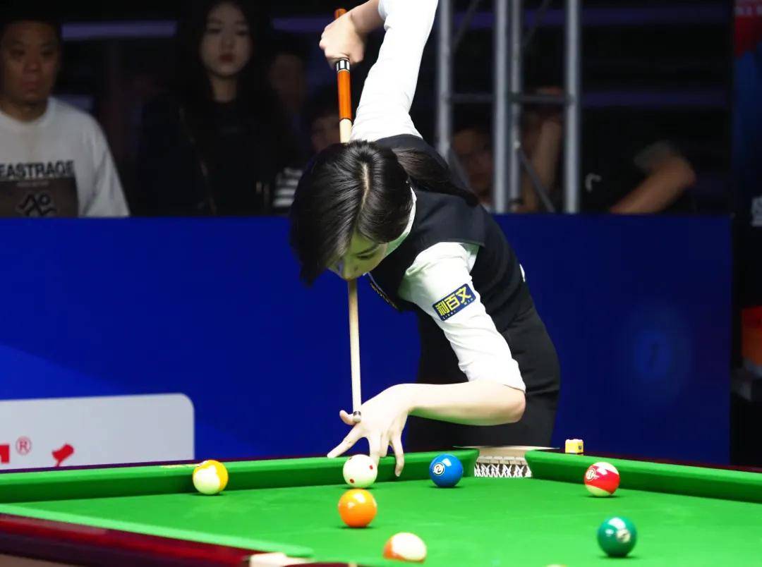 通过篮球 通过篮球